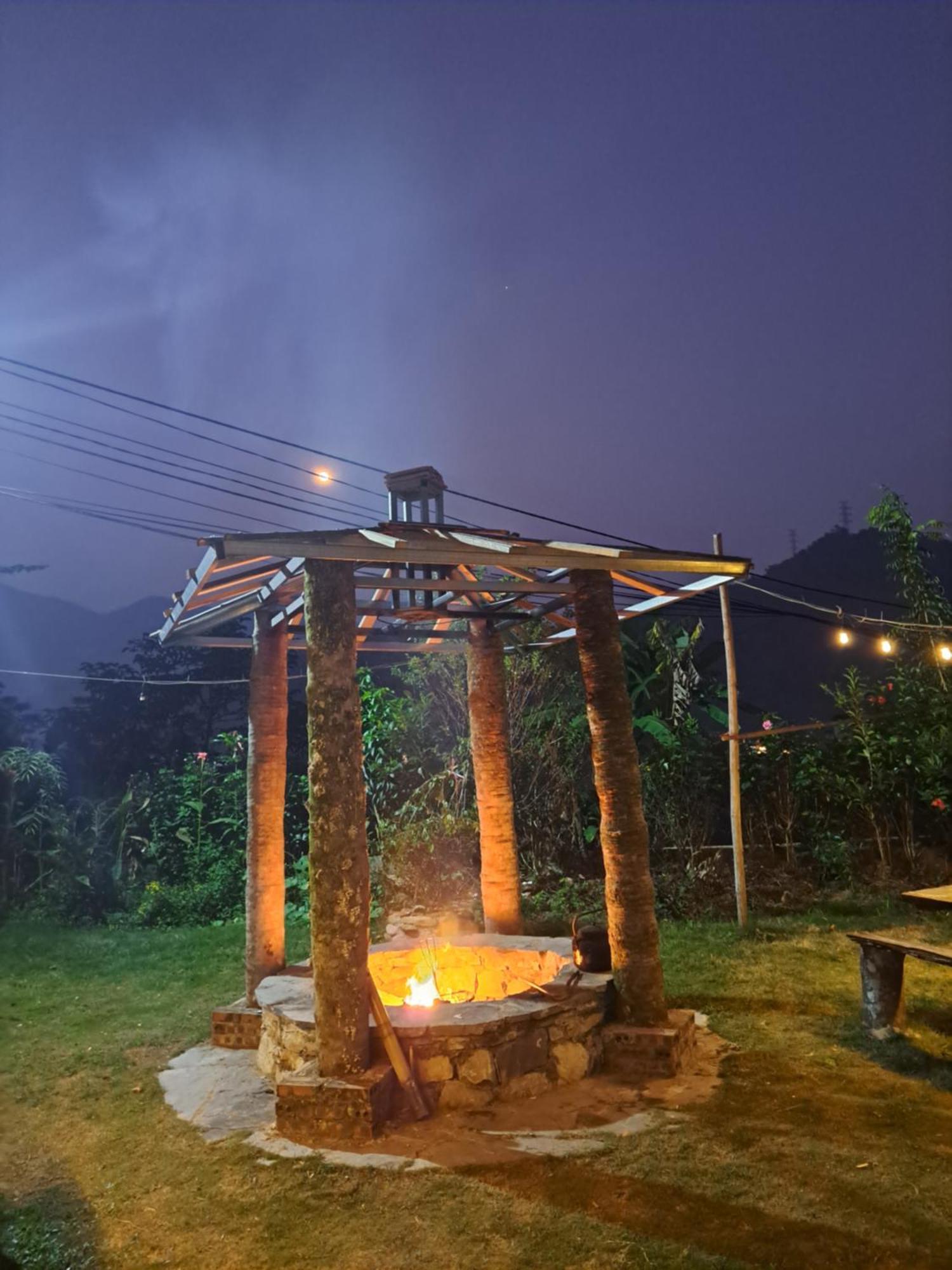 Homestay Field - Bungalow, Ha Giang Loop Tour, Motorbikes Rental Exterior foto