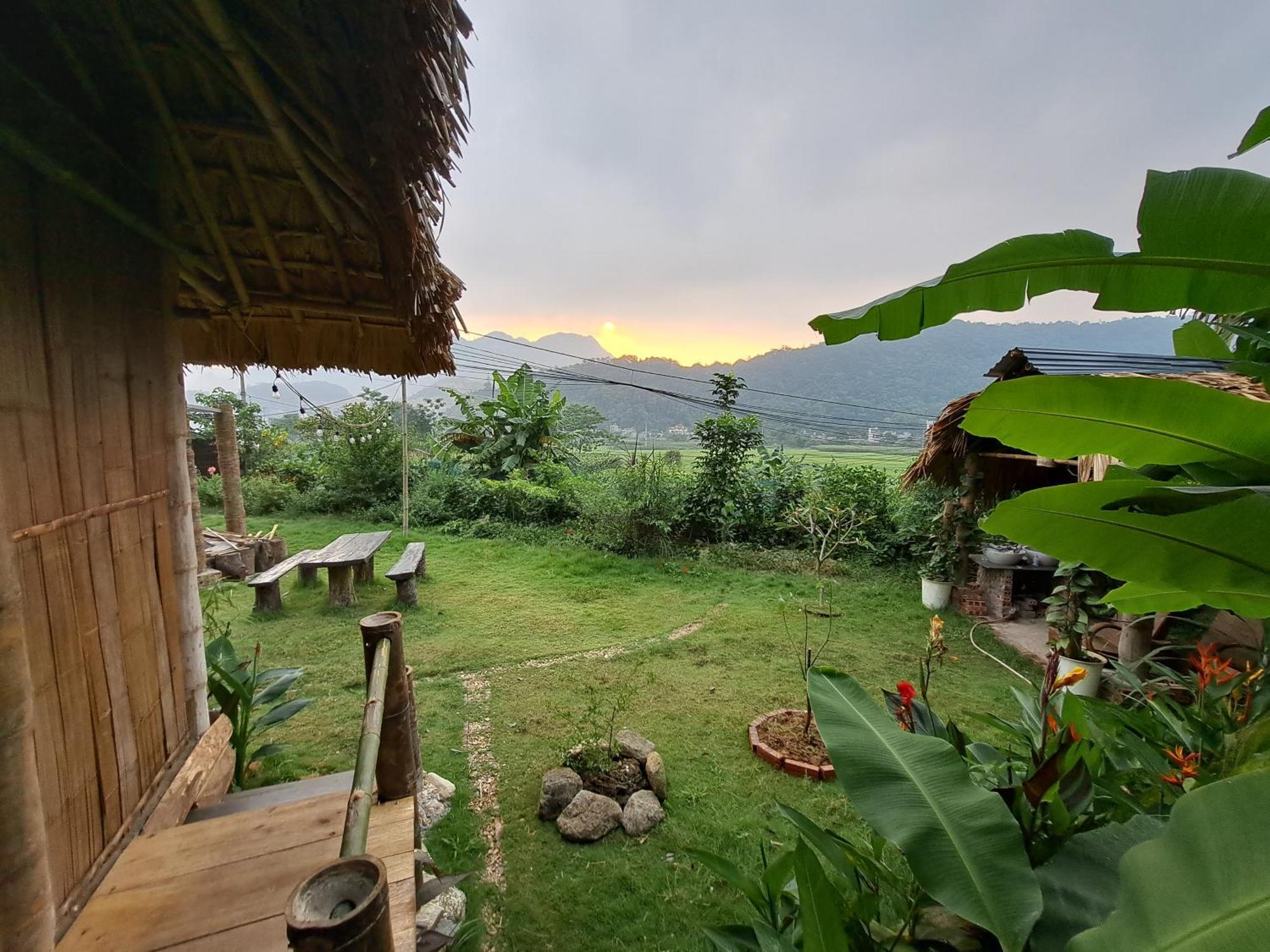 Homestay Field - Bungalow, Ha Giang Loop Tour, Motorbikes Rental Exterior foto