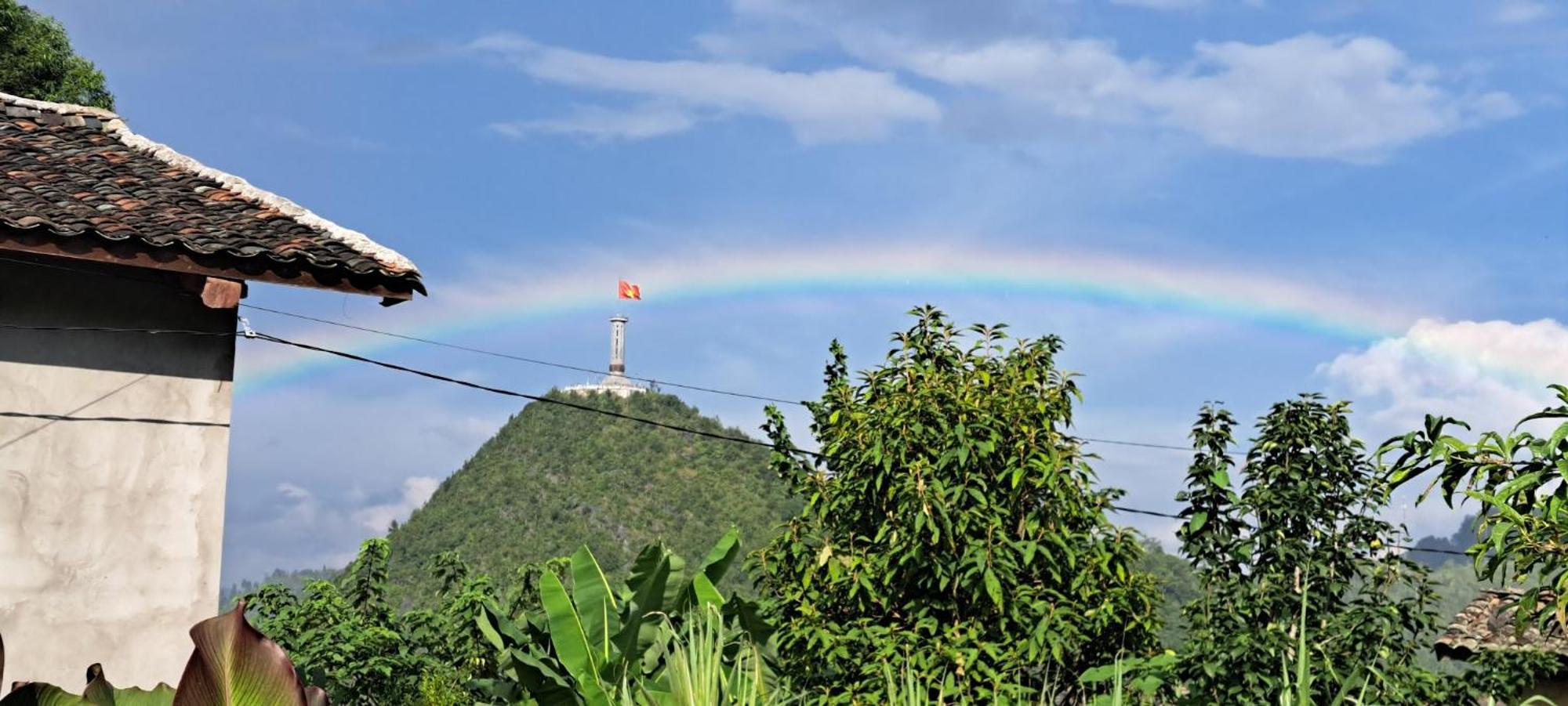 Homestay Field - Bungalow, Ha Giang Loop Tour, Motorbikes Rental Exterior foto